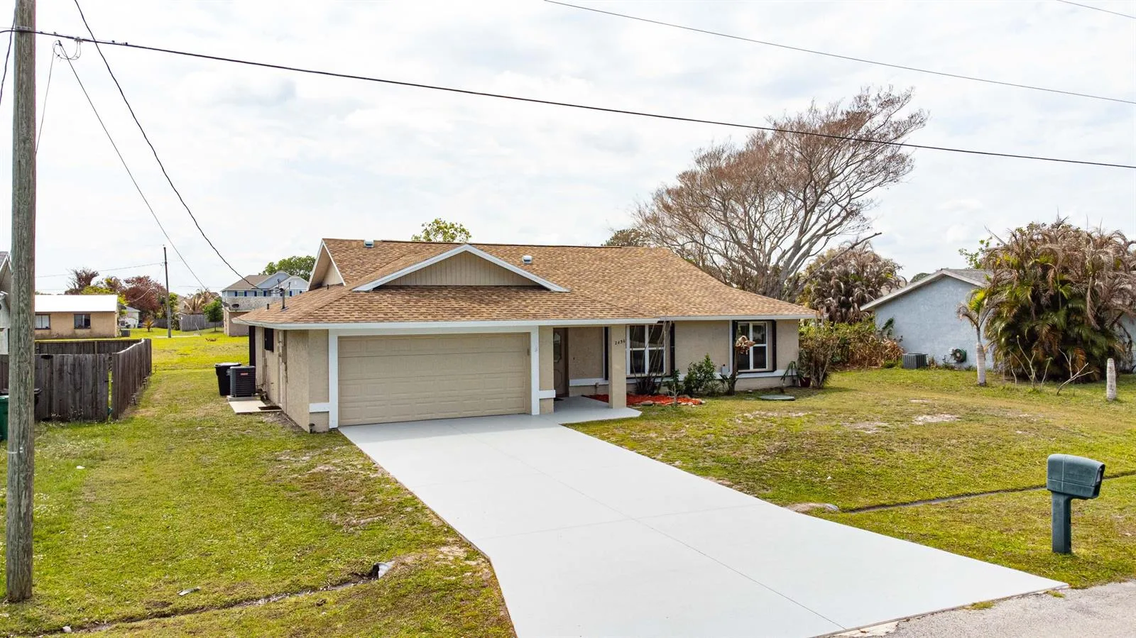 2456 SE Trail Avenue, Port St. Lucie, FL 34952