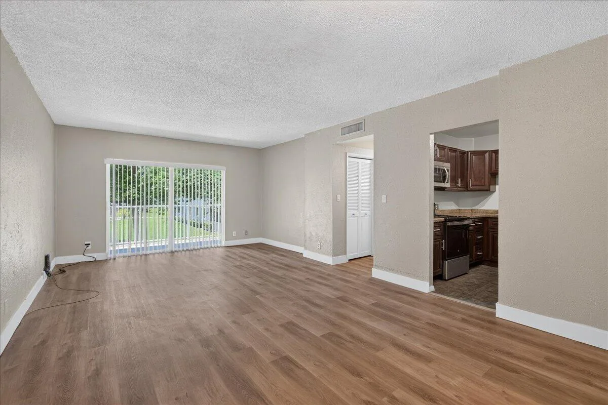 4200 Hillcrest Drive # 217, Hollywood, FL 33021 photo 11