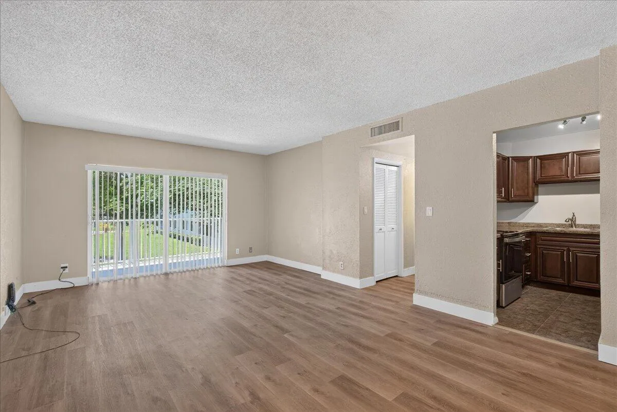 4200 Hillcrest Drive # 217, Hollywood, FL 33021 photo 12