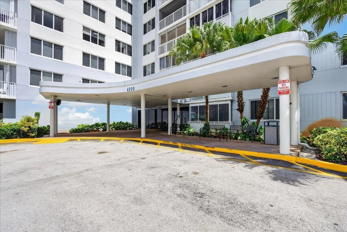 4200 Hillcrest Drive # 217, Hollywood, FL 33021 photo 2