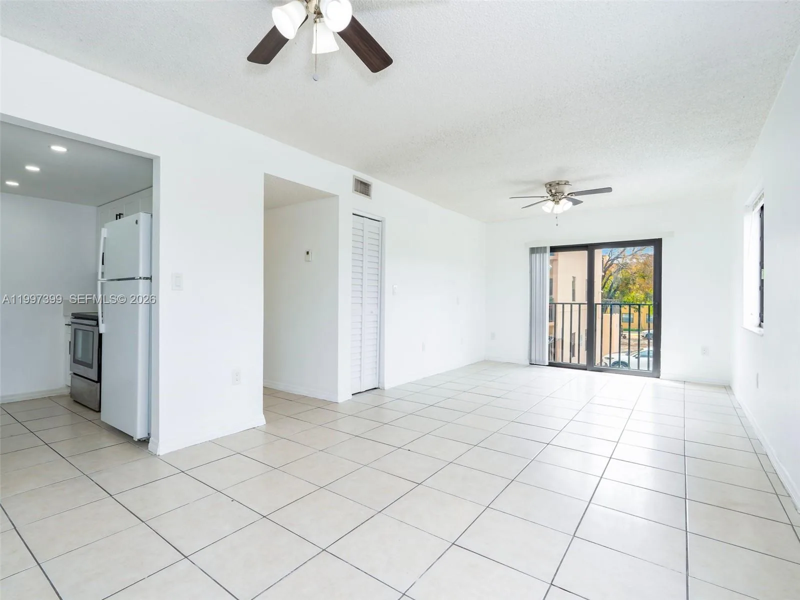 1490 W 42nd Pl # 206, Hialeah, FL 33012 photo 2