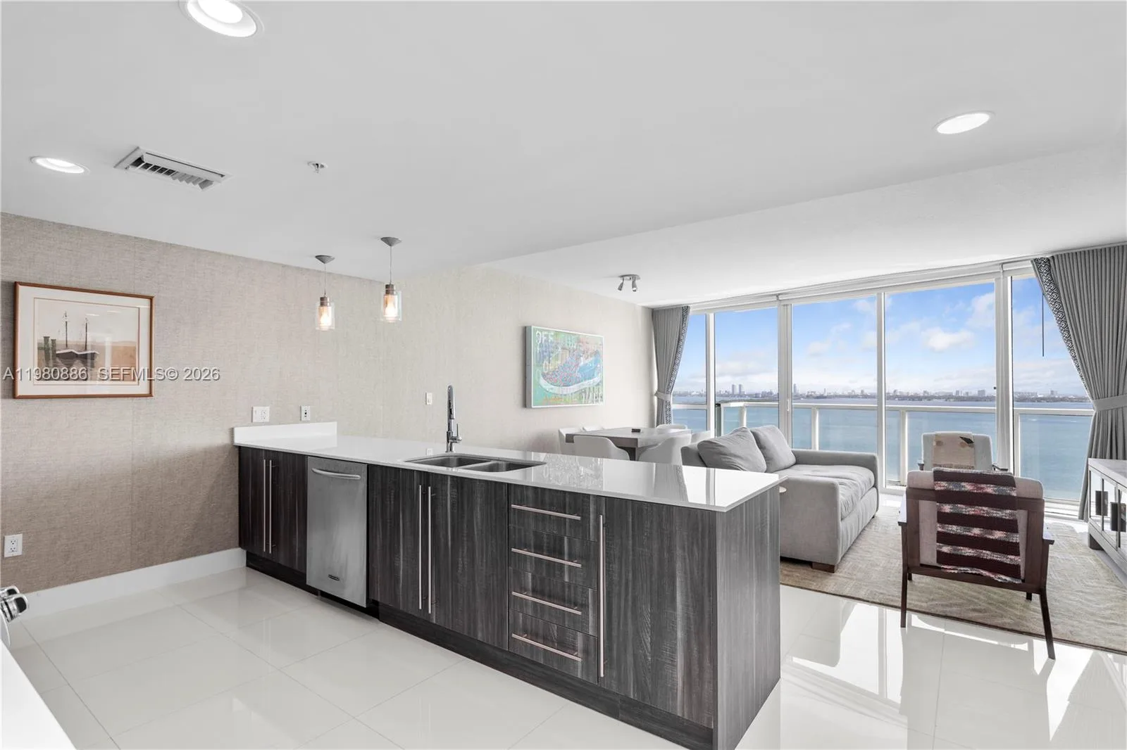 665 NE 25th St # 2102, Miami, FL 33137 photo 5