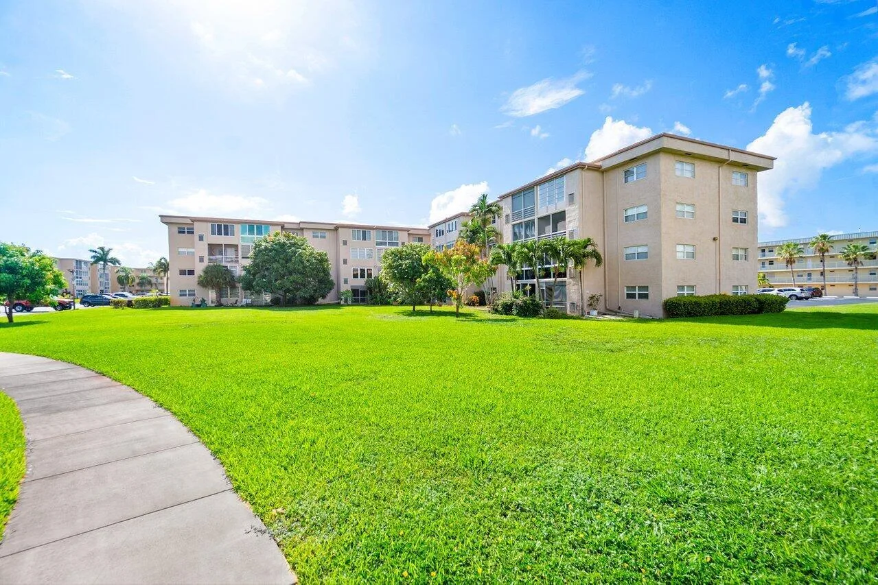 2615 NE 1st Court # 410, Boynton Beach, FL 33435 photo 2