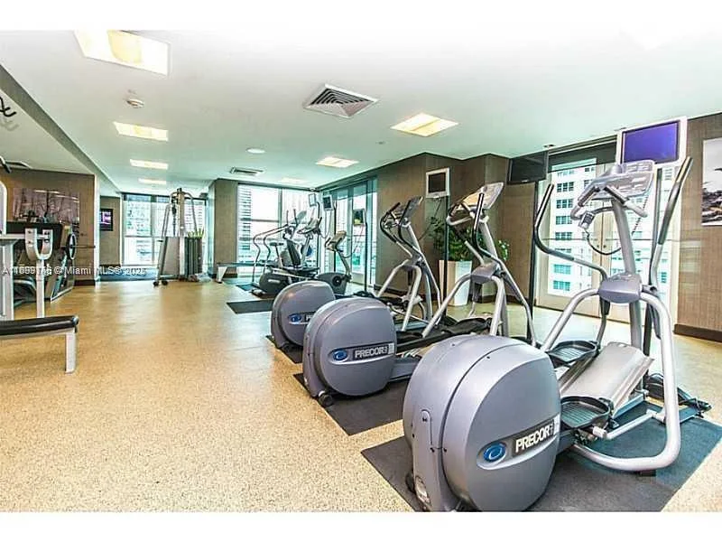 950 Brickell Bay Dr # 2808, Miami, FL 33131 photo 12