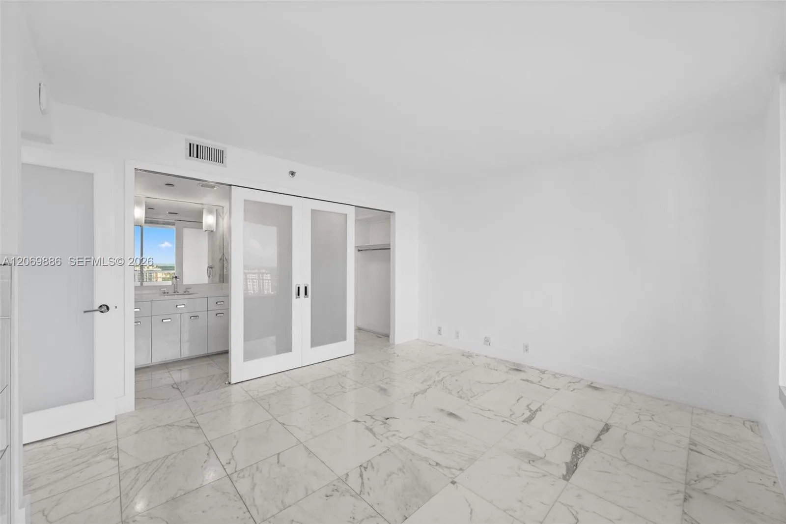 400 S Pointe Dr # 1905, Miami Beach, FL 33139 photo 10