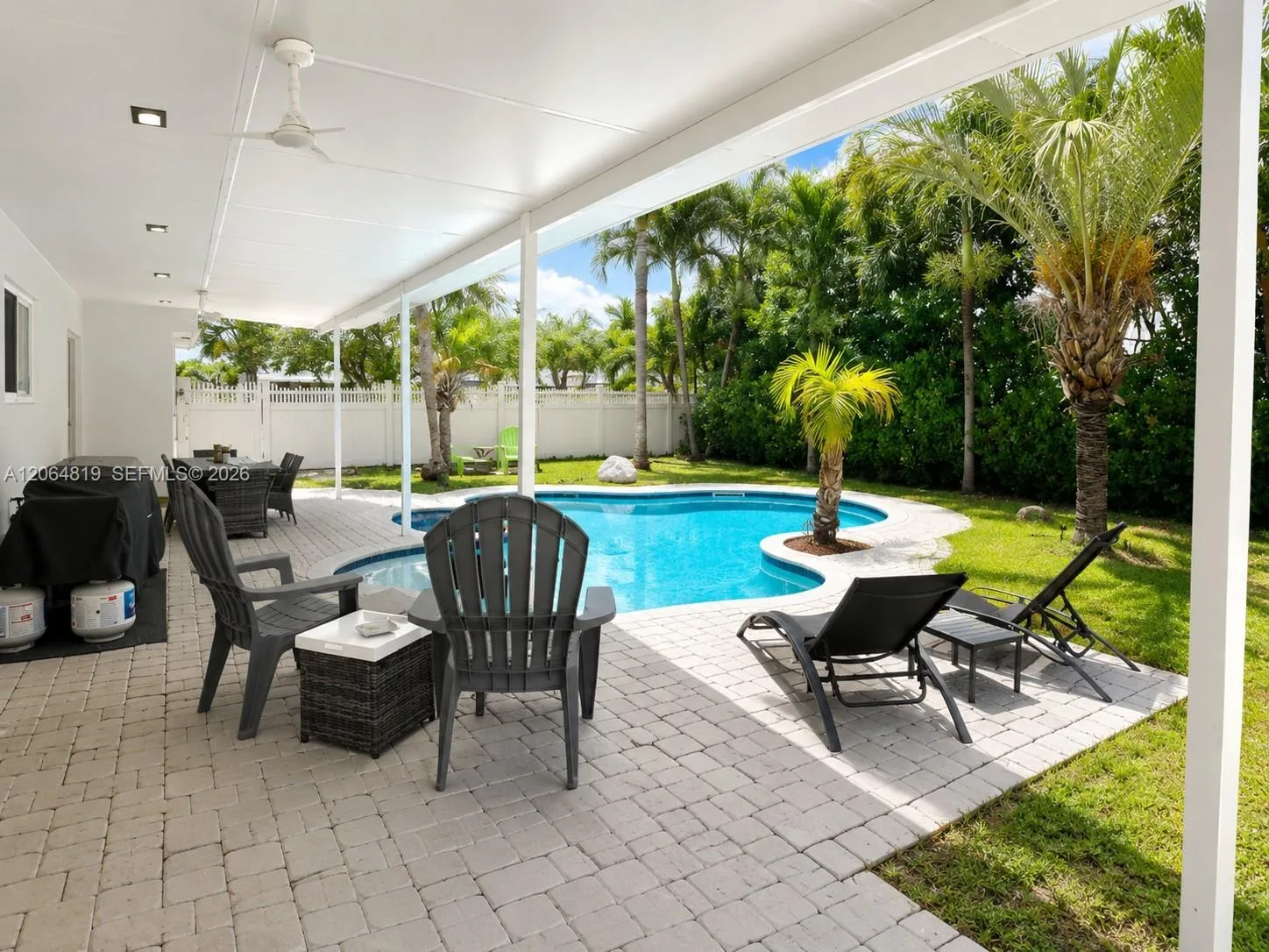 1301 NE 42nd St, Oakland Park, FL 33334 photo 4