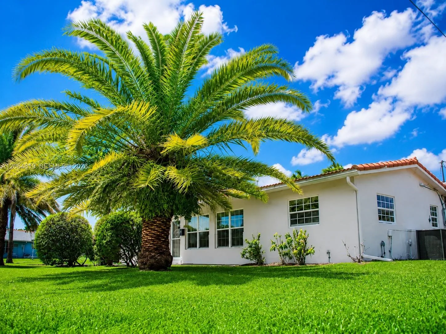 1301 NE 42nd St, Oakland Park, FL 33334 photo 6