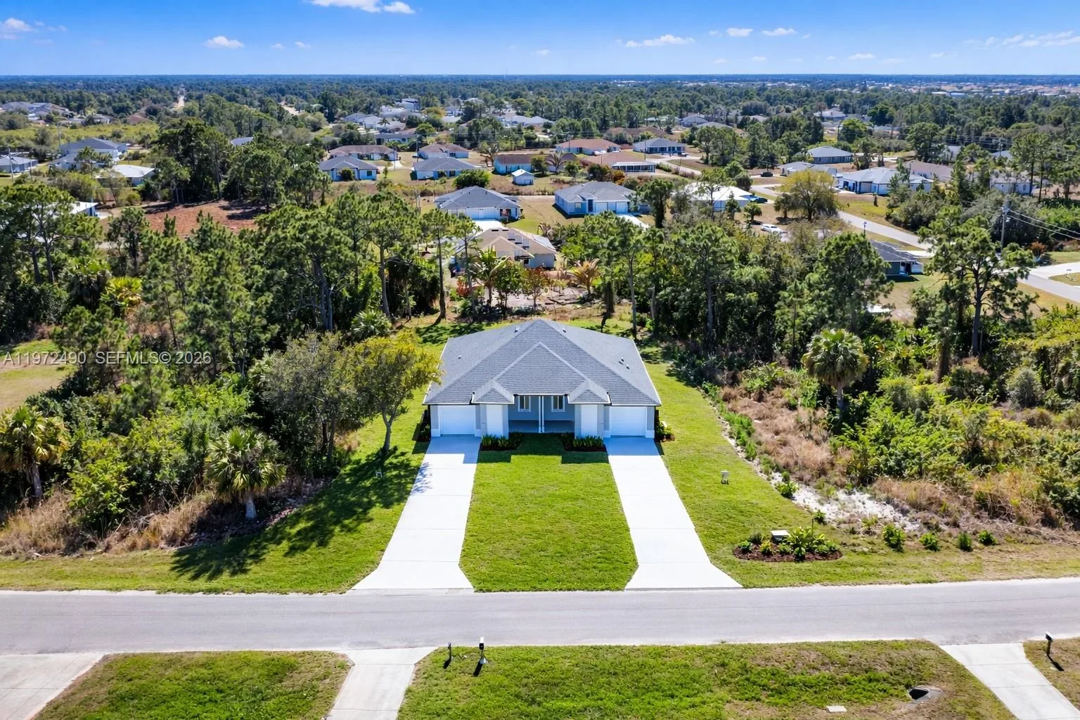 2423 MILTON AVE # 2423, Lehigh Acres, FL 33973