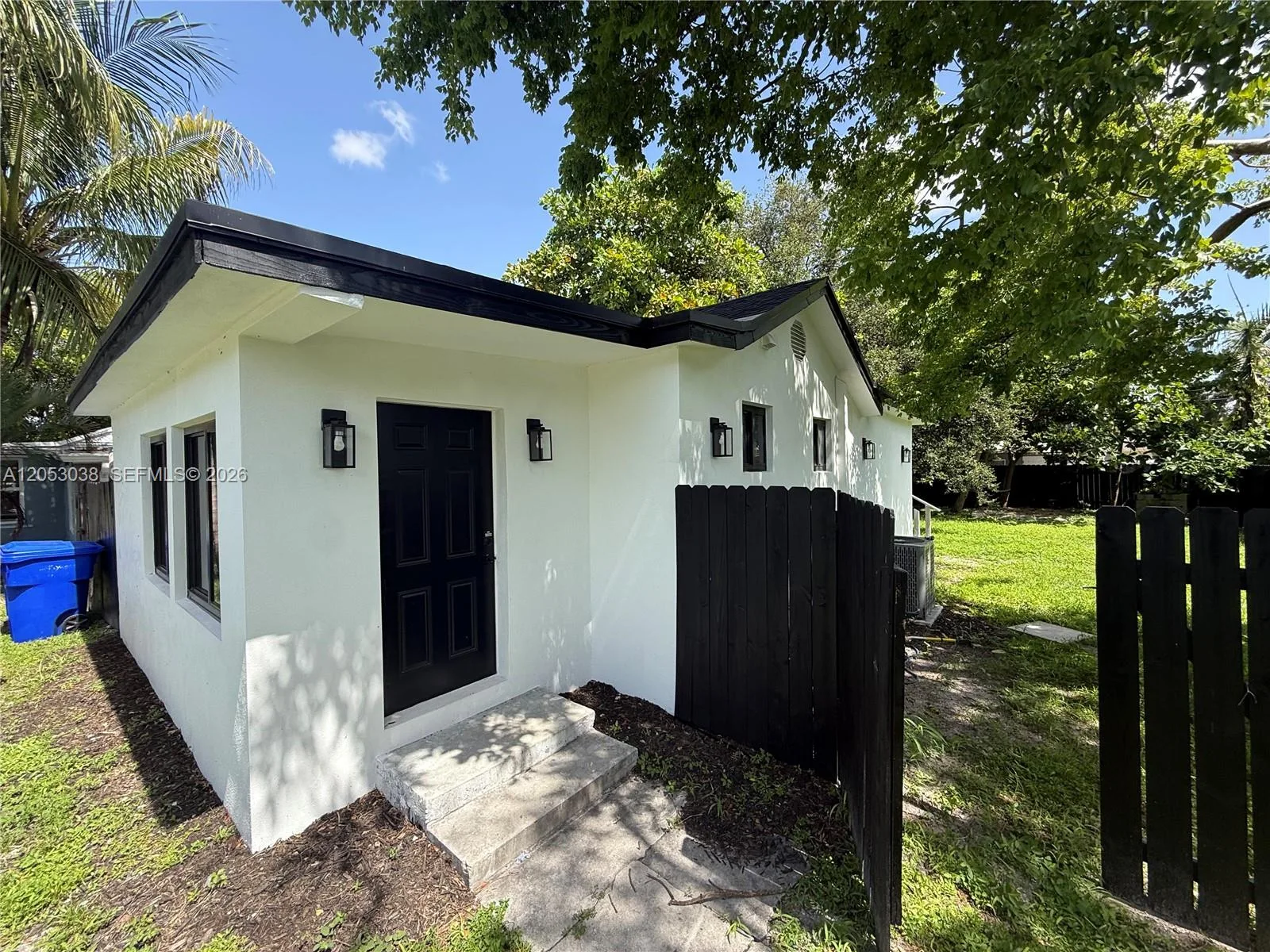6125 Call St, Hollywood, FL 33024 photo 2