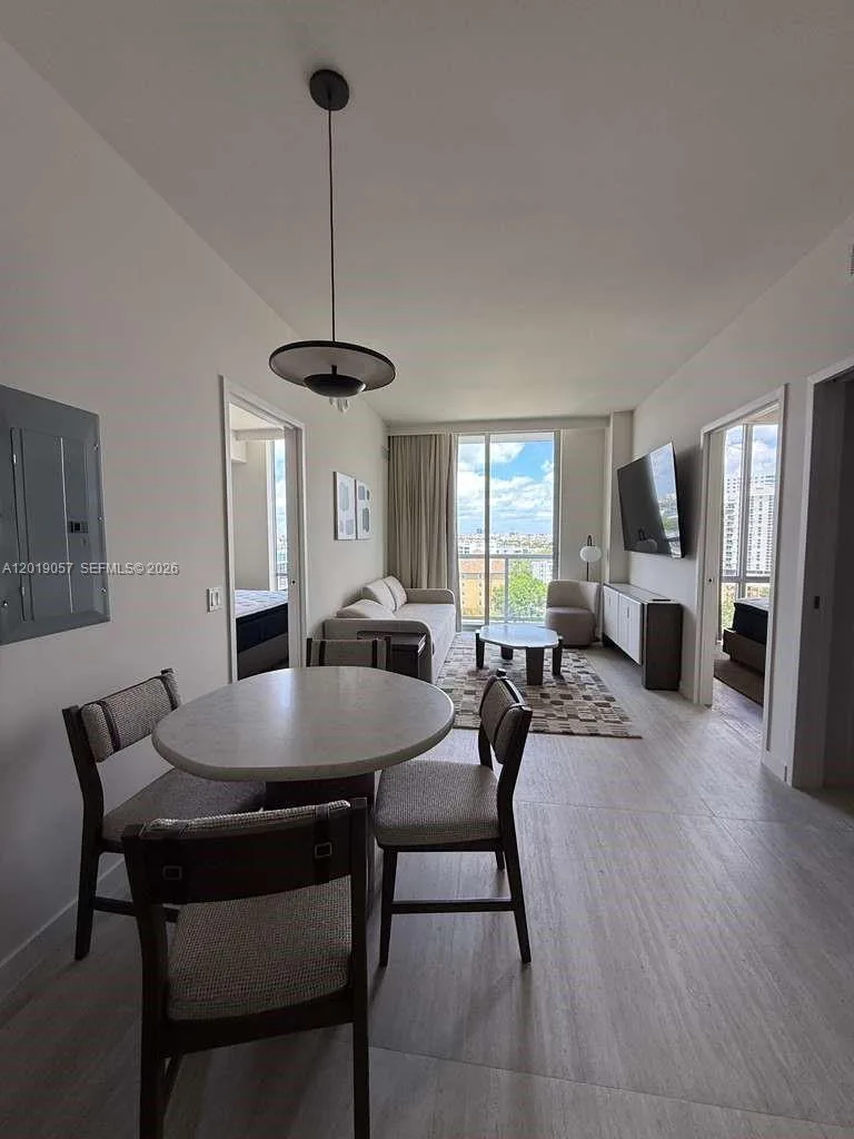 1611 SW 2nd ave # 911, Miami, FL 33129 photo 7
