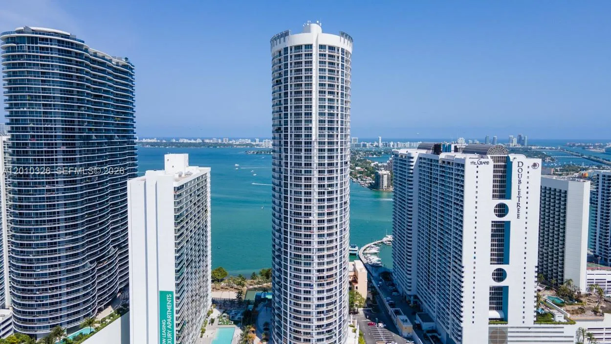 1750 N Bayshore Dr # 2802, Miami, FL 33132