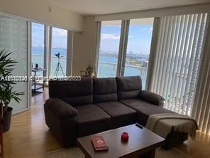 1750 N Bayshore Dr # 2802, Miami, FL 33132 photo 2