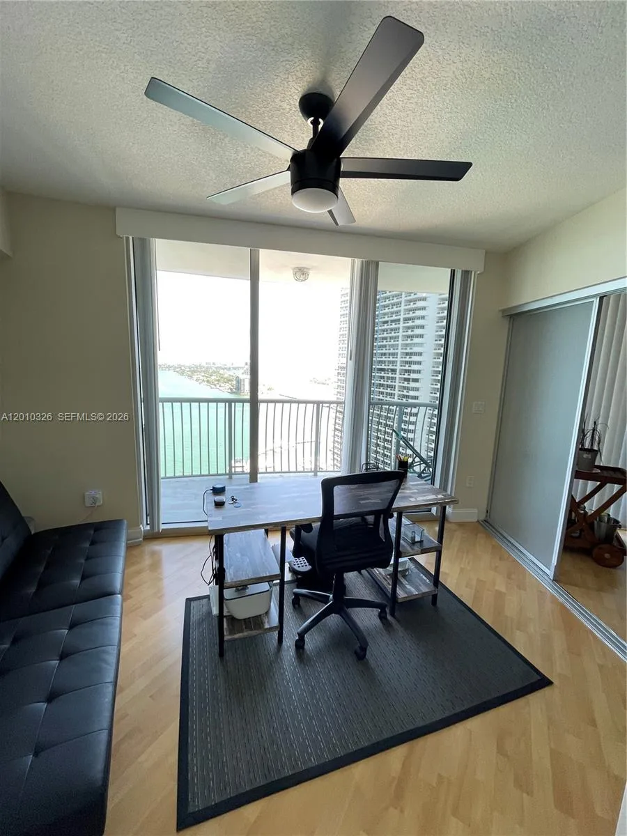 1750 N Bayshore Dr # 2802, Miami, FL 33132 photo 6