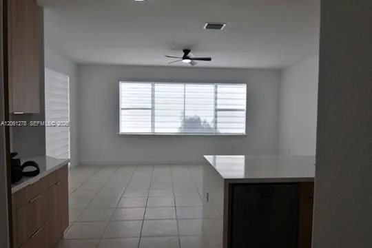 5527 NW 113th Ave, Doral, FL 33178 photo 4