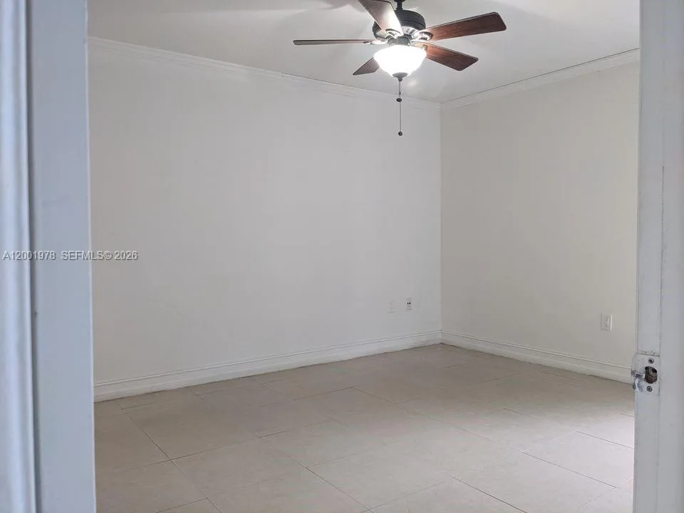 7125 NW 186th St # B209, Hialeah, FL 33015 photo 11