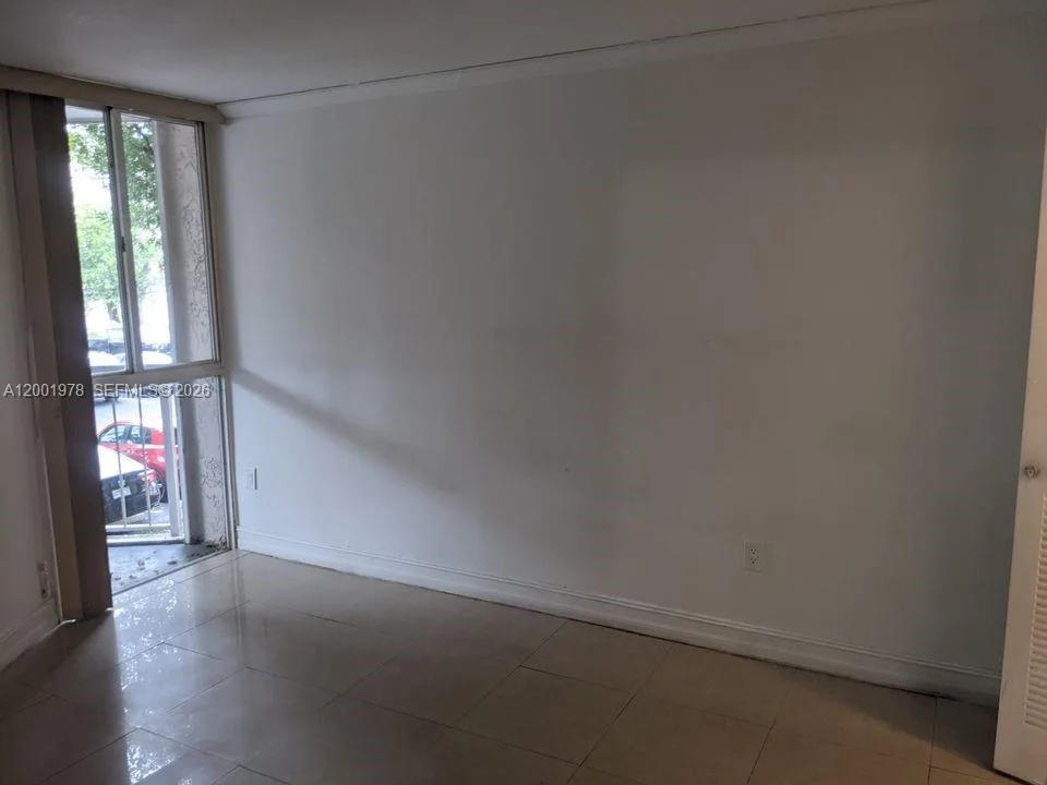 7125 NW 186th St # B209, Hialeah, FL 33015 photo 5