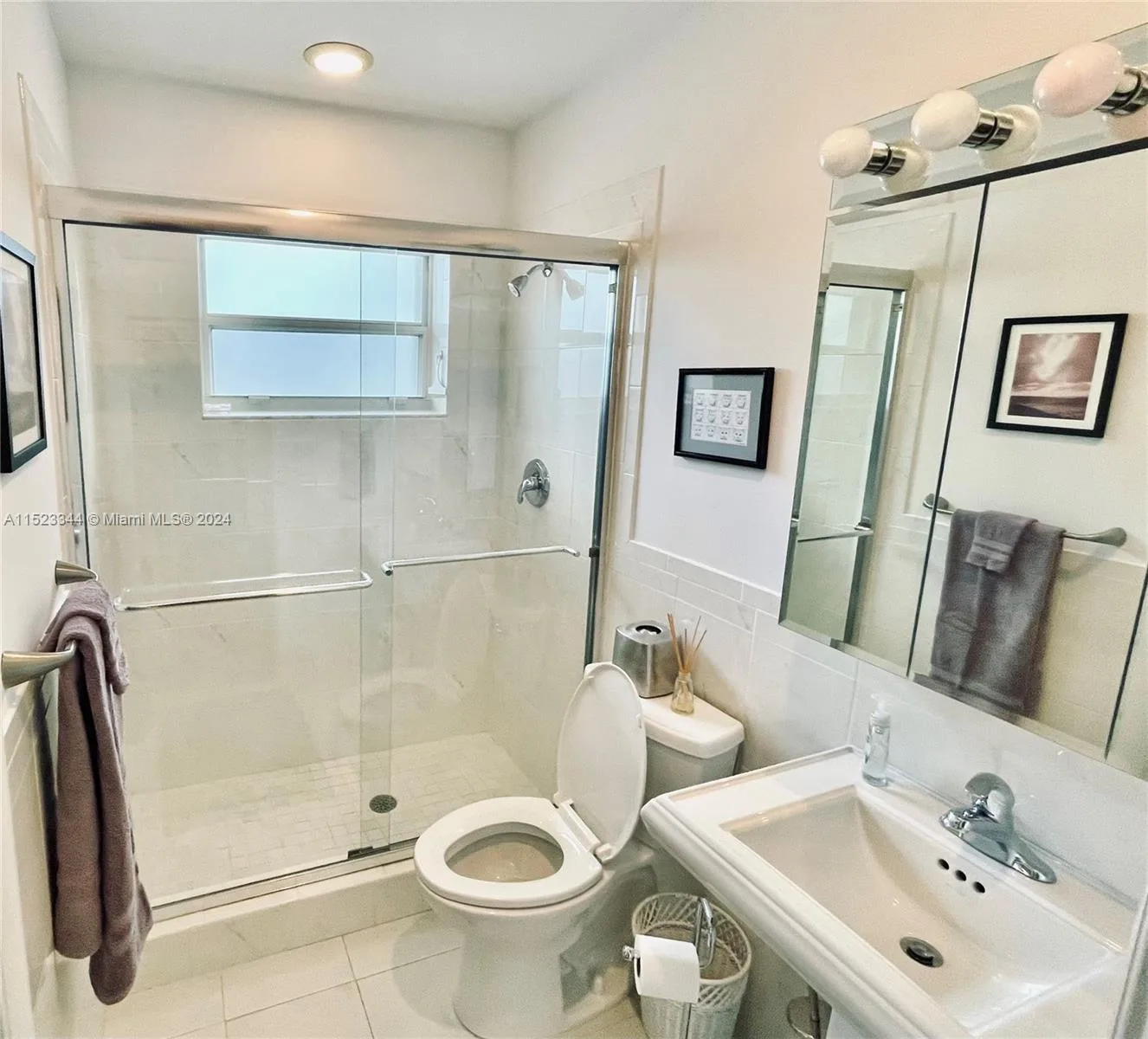 331 Desoto St, Hollywood, FL 33019 photo 11