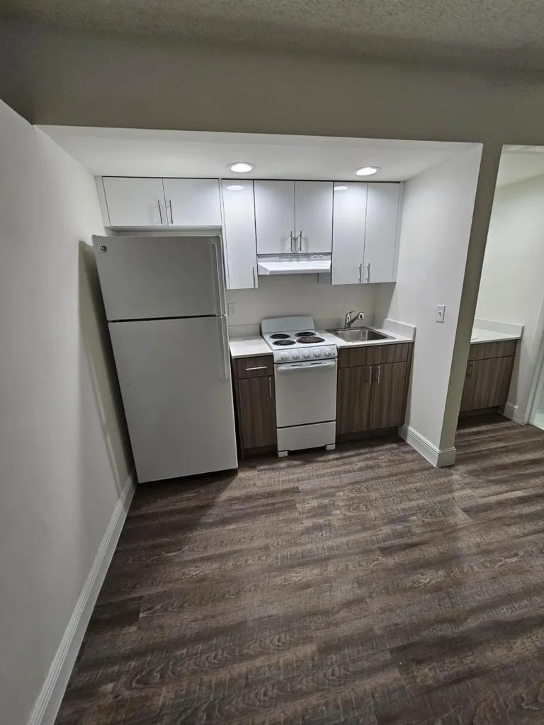 18335 NW 68 Avenue # 104A, Hialeah, FL 33015