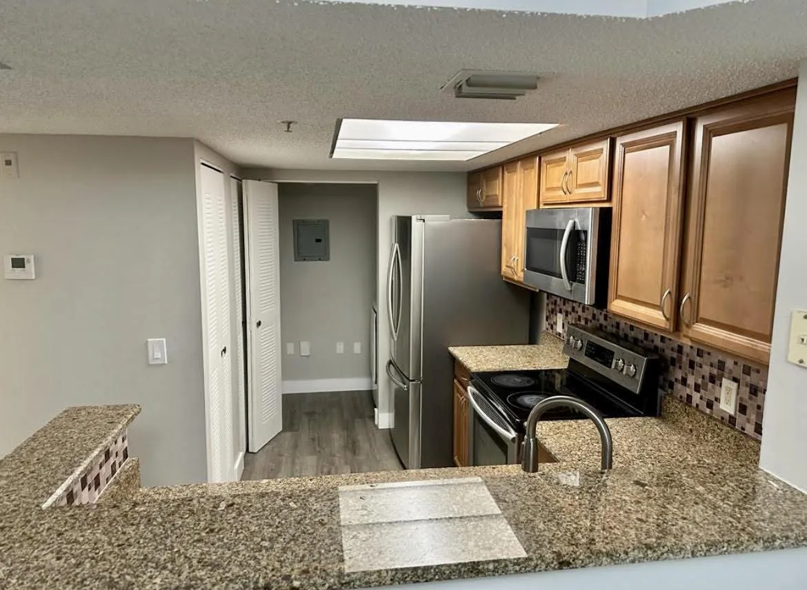5021 N WILES Road # 205, Coconut Creek, FL 33073 photo 4
