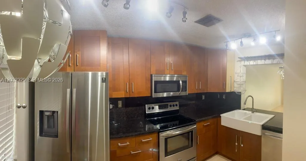 125 S Laurel Dr # 506, Margate, FL 33063 photo 9