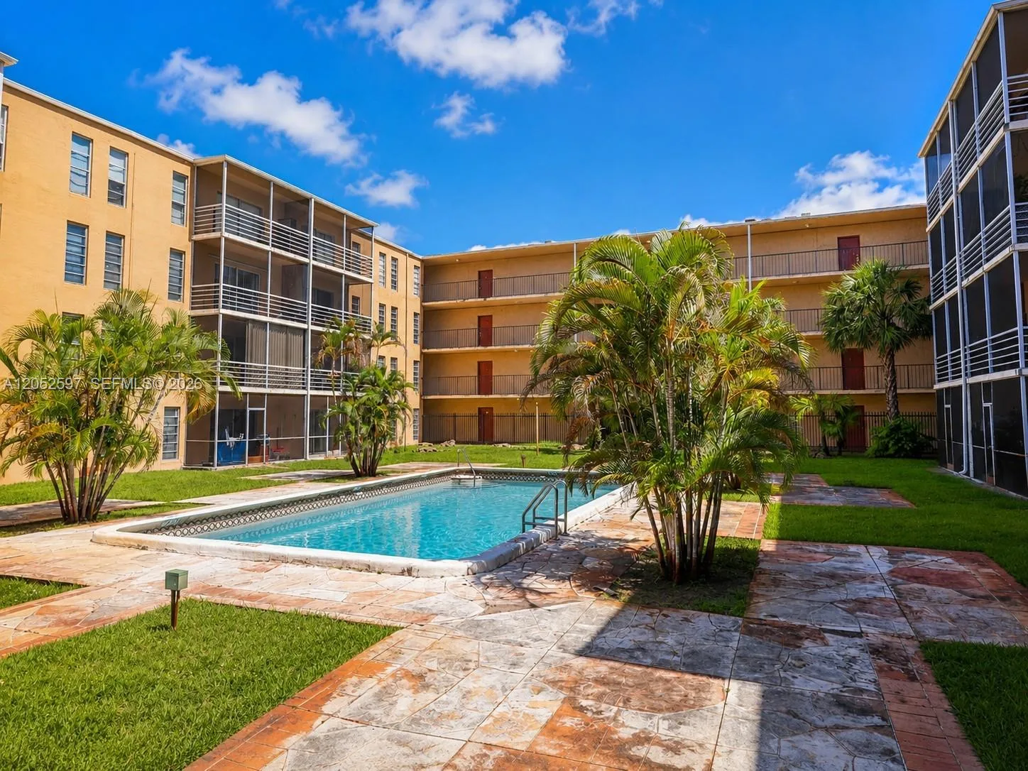 4848 NW 24th Ct # 436, Lauderdale Lakes, FL 33313