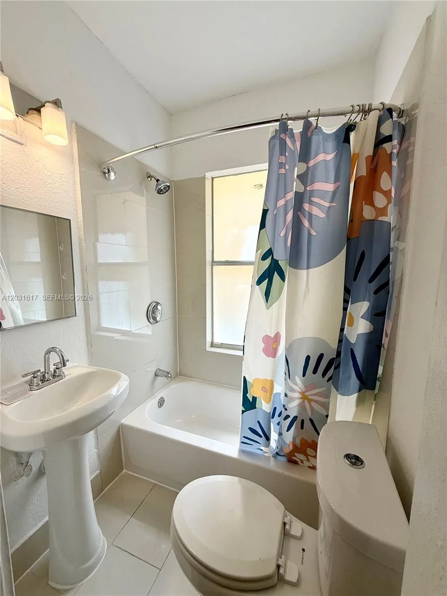 126 Mendoza Ave # 2A, Coral Gables, FL 33134 photo 5