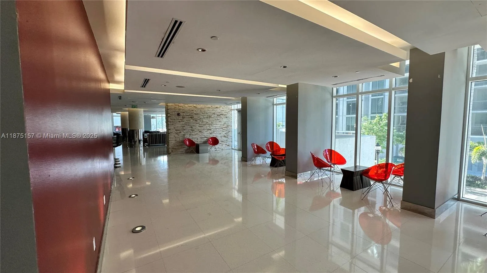 41 SE 5th St # 1104, Miami, FL 33131 photo 12