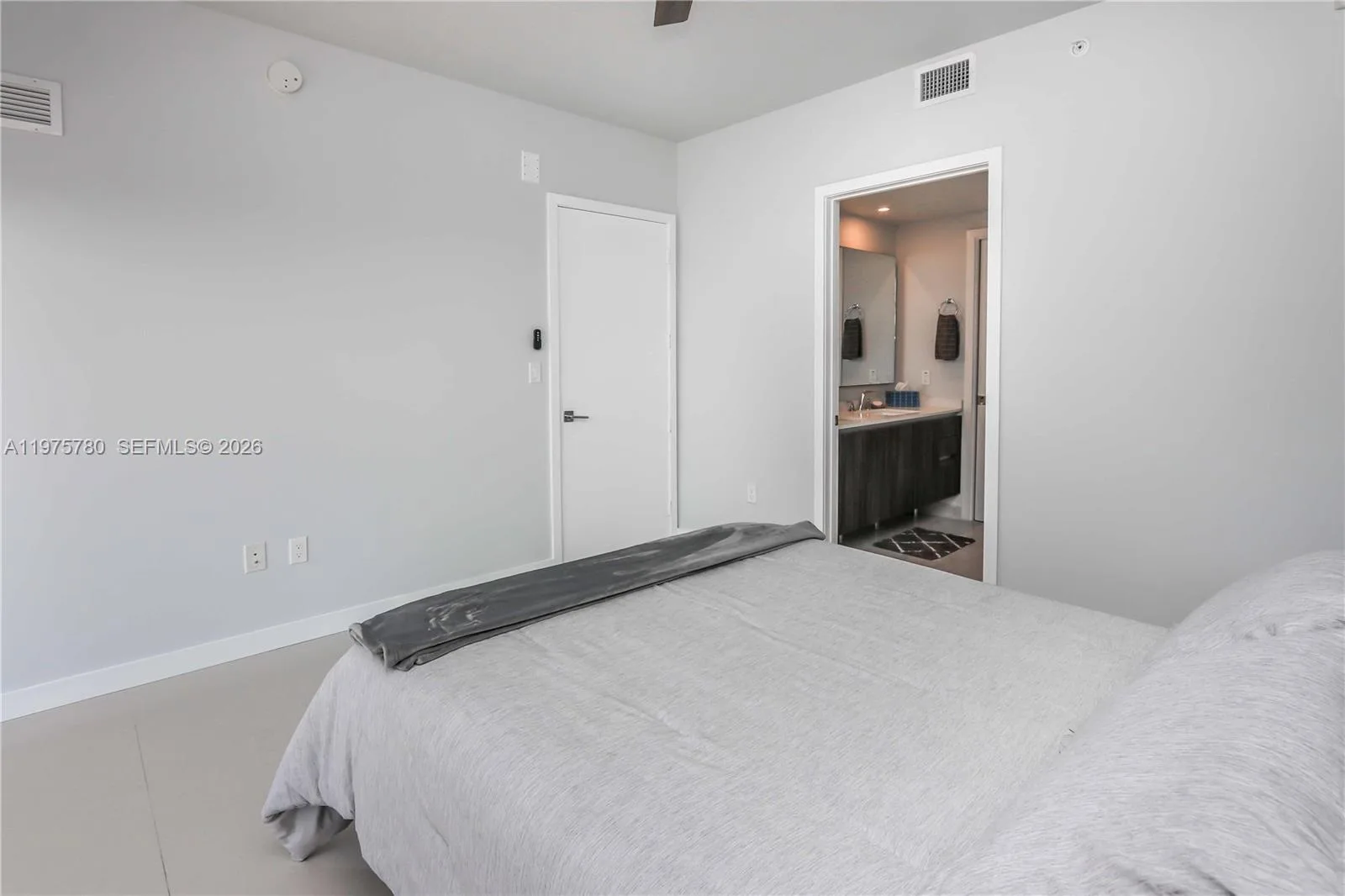 488 NE 18th St # 4302, Miami, FL 33132 photo 11