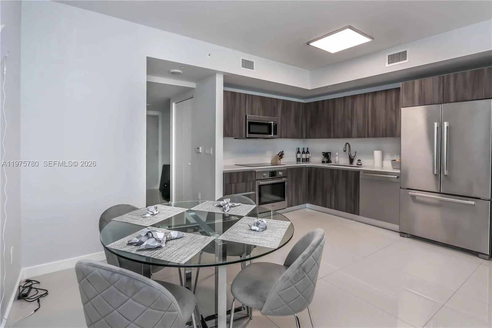 488 NE 18th St # 4302, Miami, FL 33132 photo 4