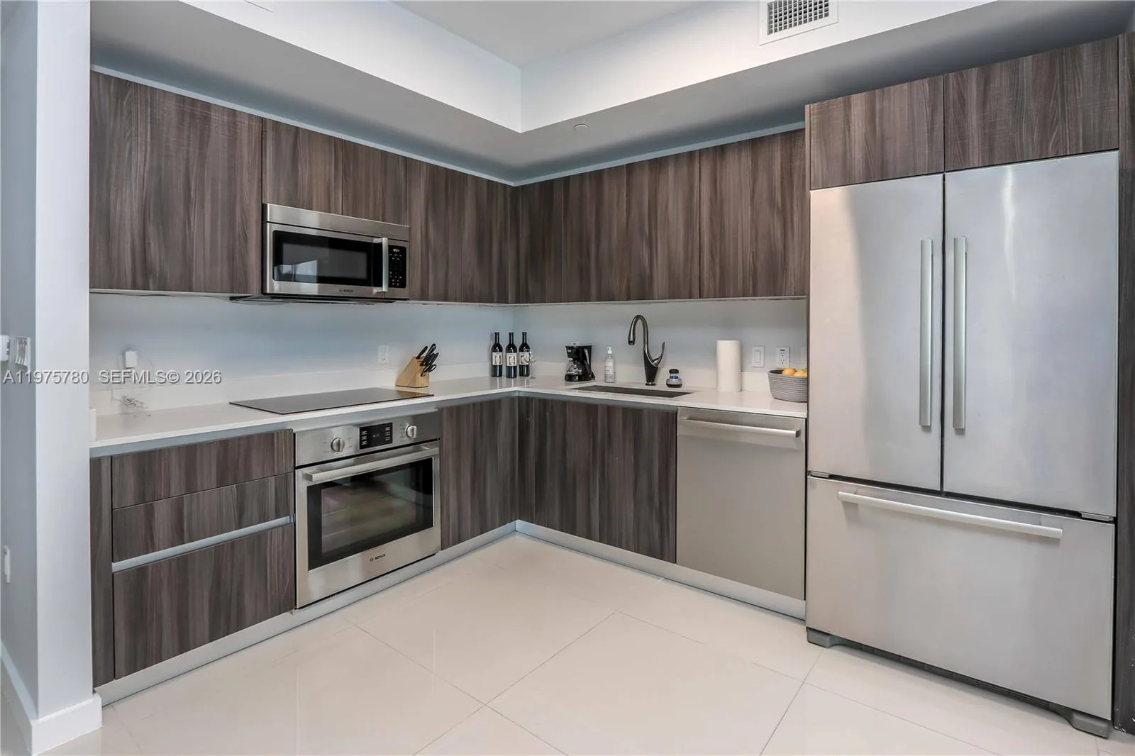 488 NE 18th St # 4302, Miami, FL 33132 photo 5