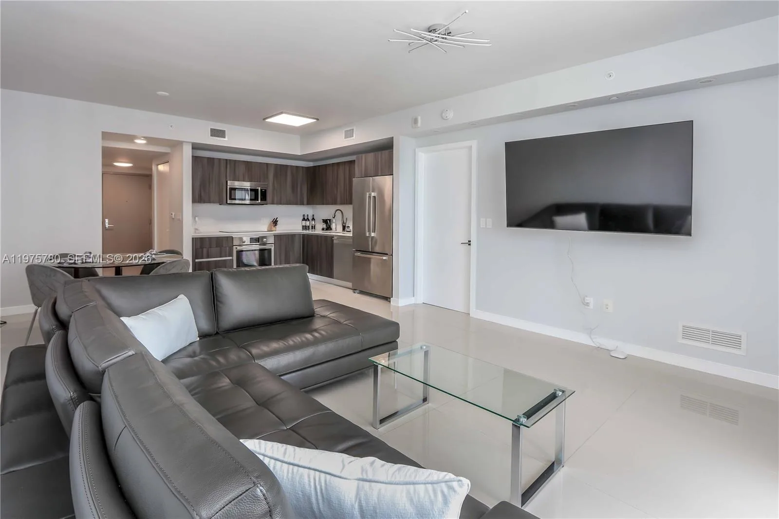 488 NE 18th St # 4302, Miami, FL 33132 photo 9