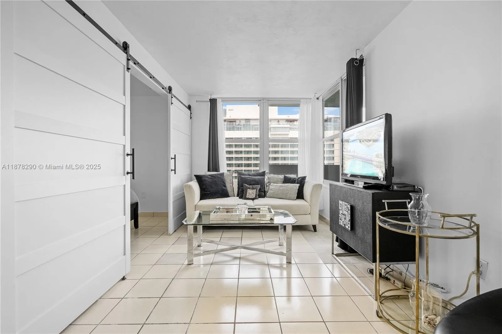 2899 Collins Ave # 1021, Miami Beach, FL 33140 photo 8