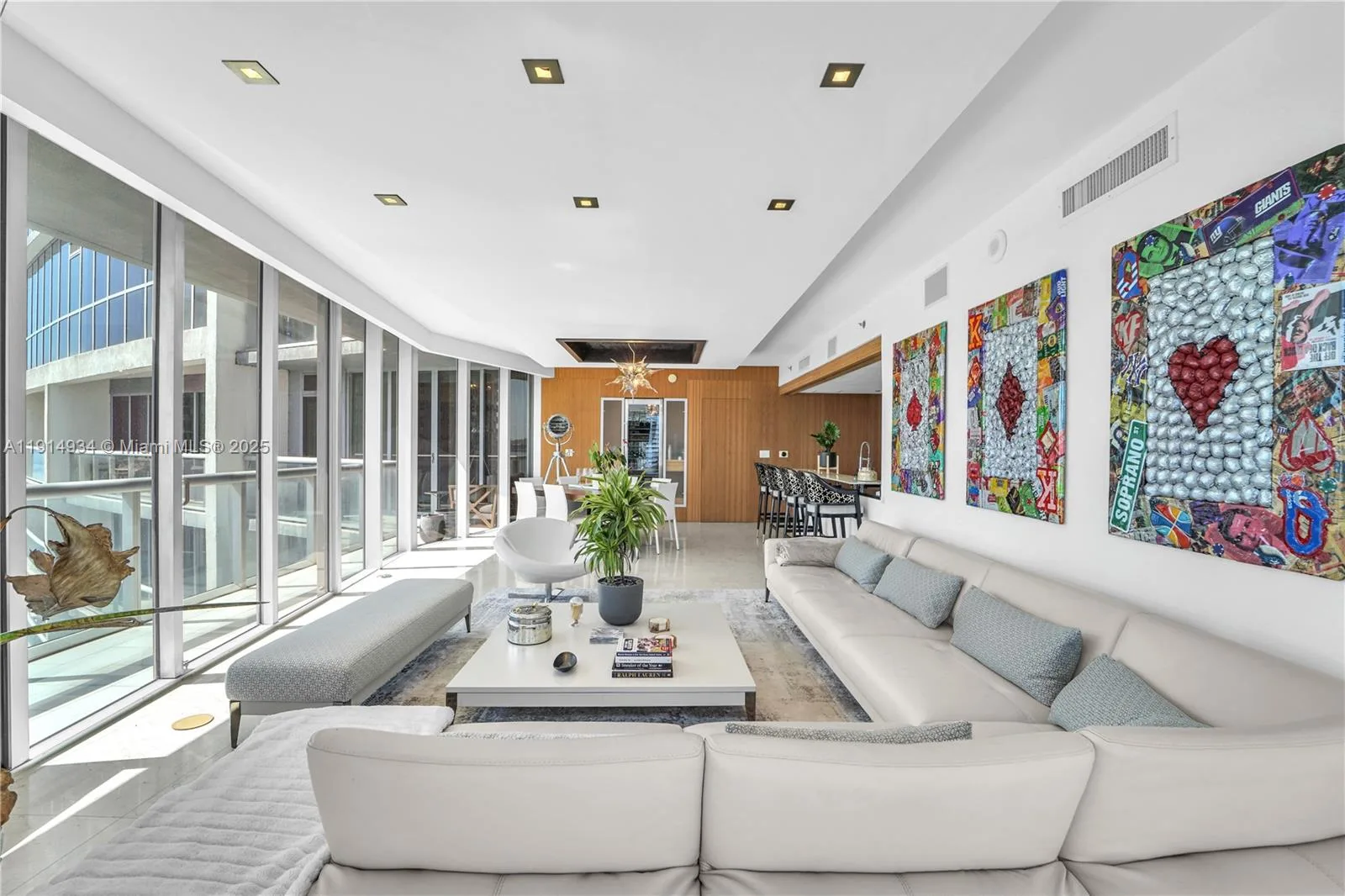 465 Brickell Ave # 1001, Miami, FL 33131 photo 3