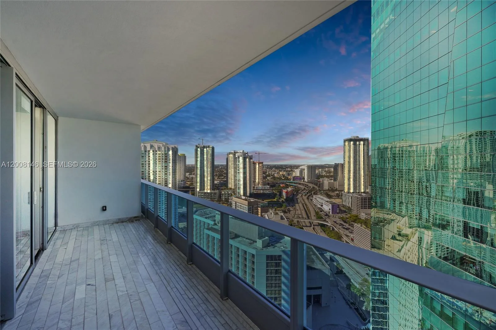 200 Biscayne Boulevard Way # 3613, Miami, FL 33131