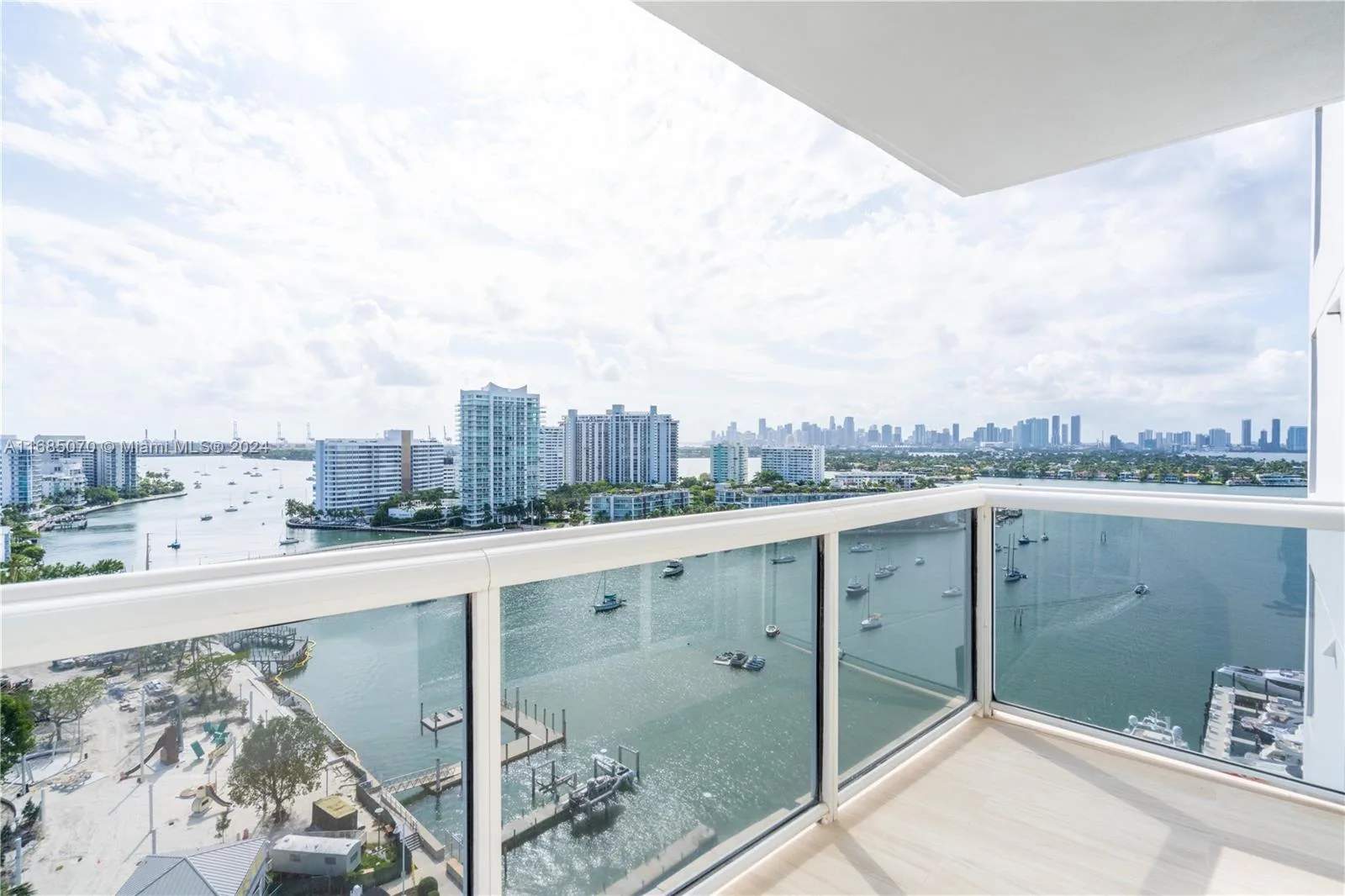 1800 Sunset Harbour Dr 1902/4 Dr # 1902/4, Miami Beach, FL 33139