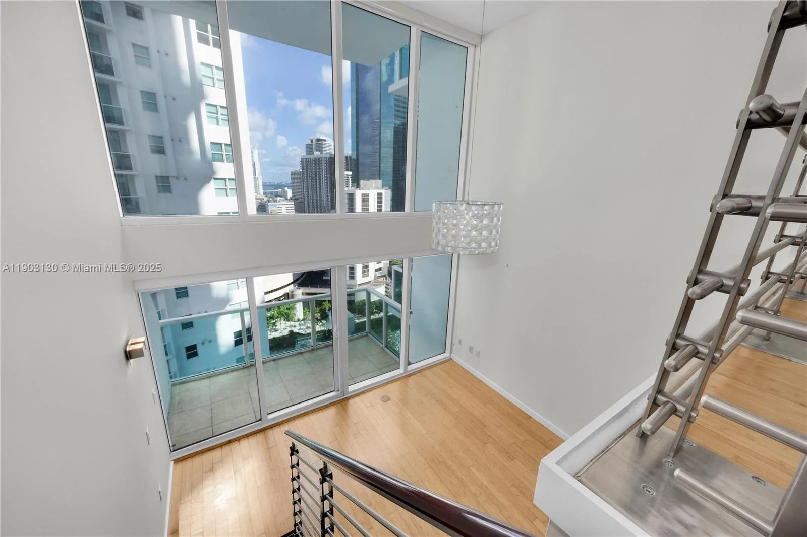 41 SE 5th St # 1515, Miami, FL 33131 photo 13