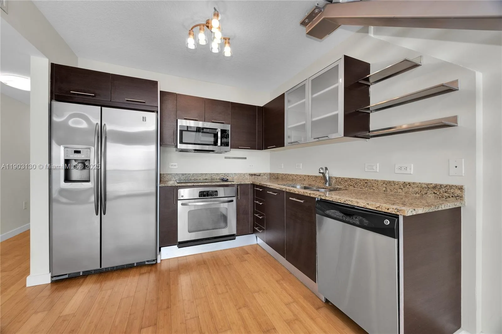 41 SE 5th St # 1515, Miami, FL 33131 photo 9