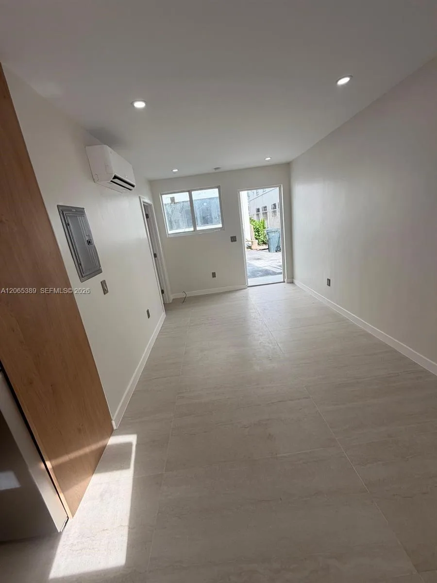 2436 SW 7th St # 10, Miami, FL 33135 photo 2