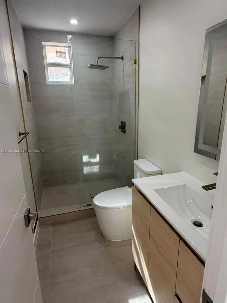 2436 SW 7th St # 10, Miami, FL 33135 photo 4