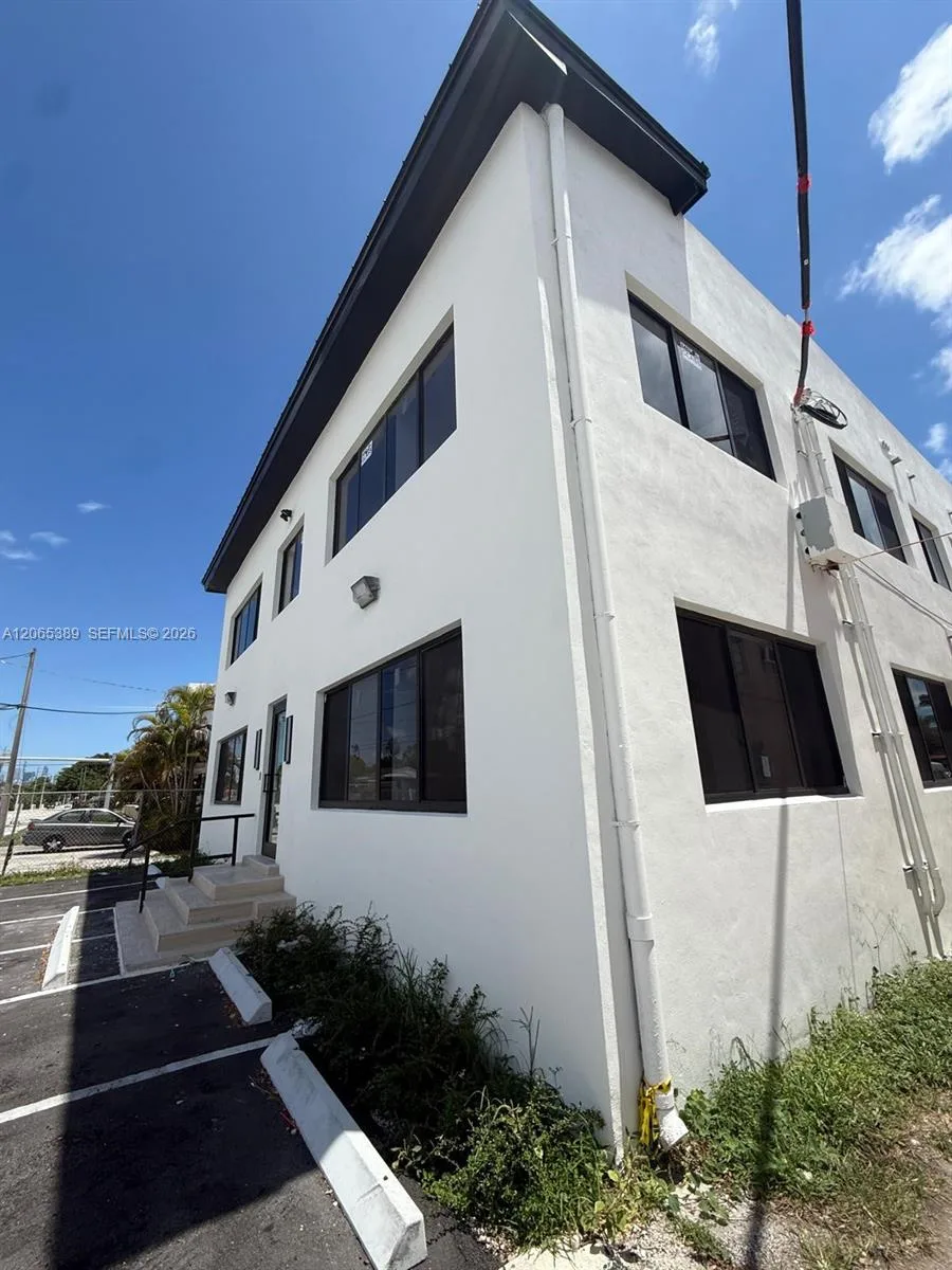 2436 SW 7th St # 10, Miami, FL 33135 photo 6
