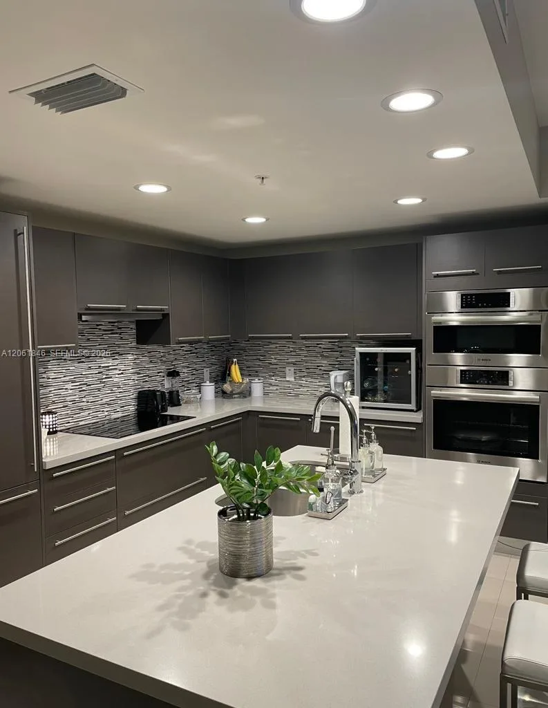 7661 NW 107th Ave # 608, Doral, FL 33178 photo 9
