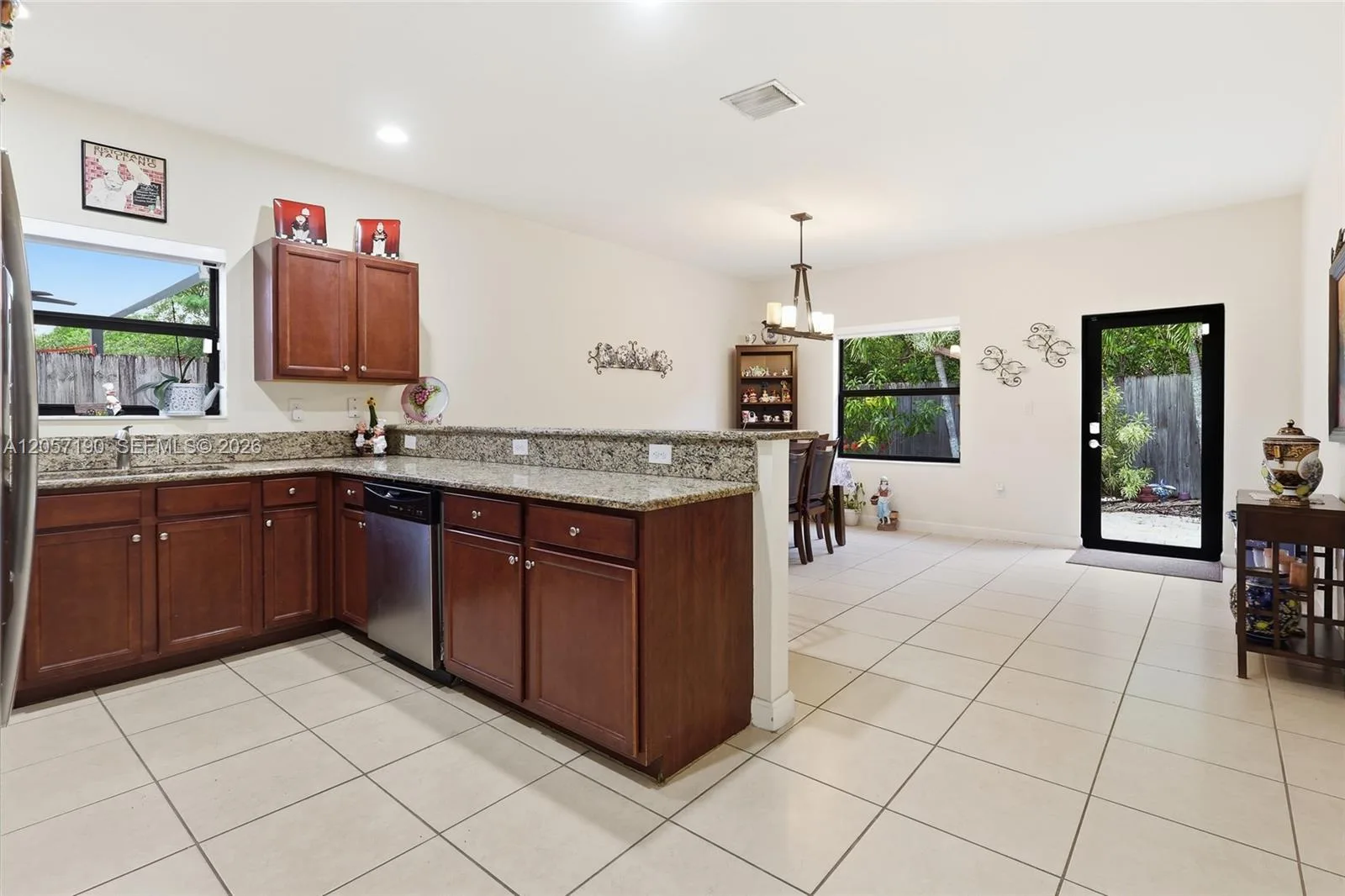 15585 SW 176th Ter, Miami, FL 33187 photo 9