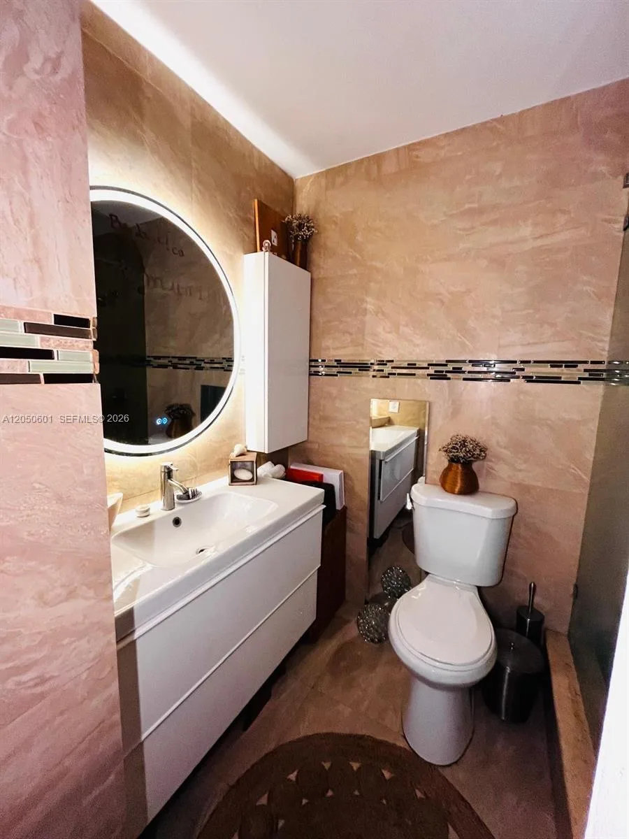 520 NE 38th St # 15, Miami, FL 33137 photo 6