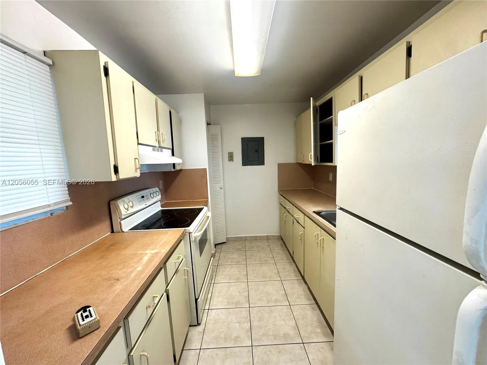 888 NE 132nd St # 207, North Miami, FL 33161 photo 3
