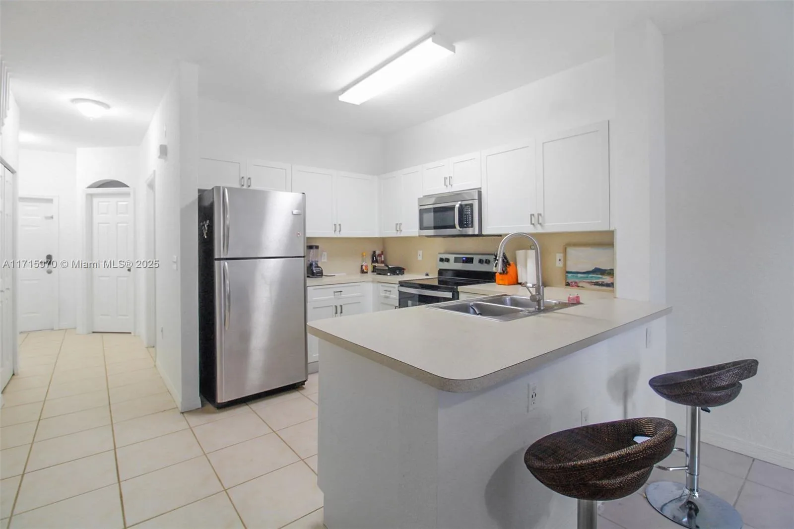 7854 Catalina Cir, Tamarac, FL 33321 photo 3
