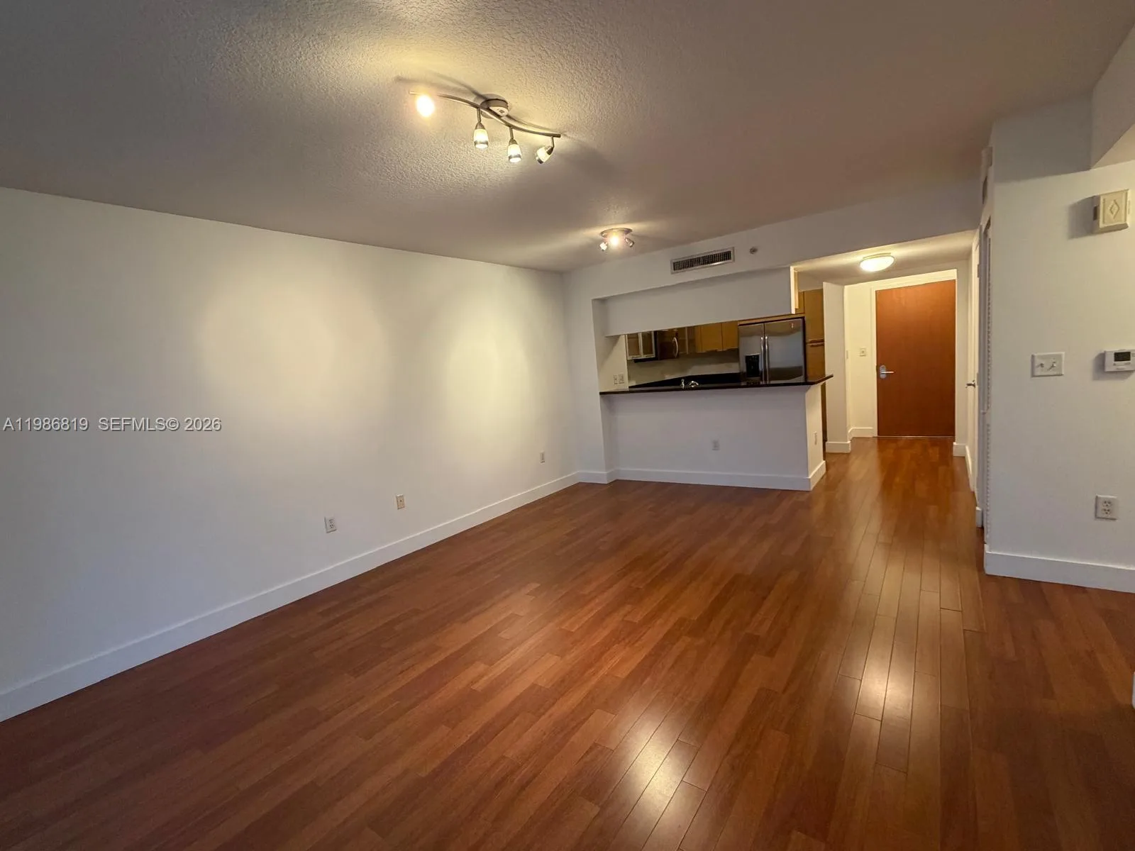 31 SE 5th St # 605, Miami, FL 33131 photo 7