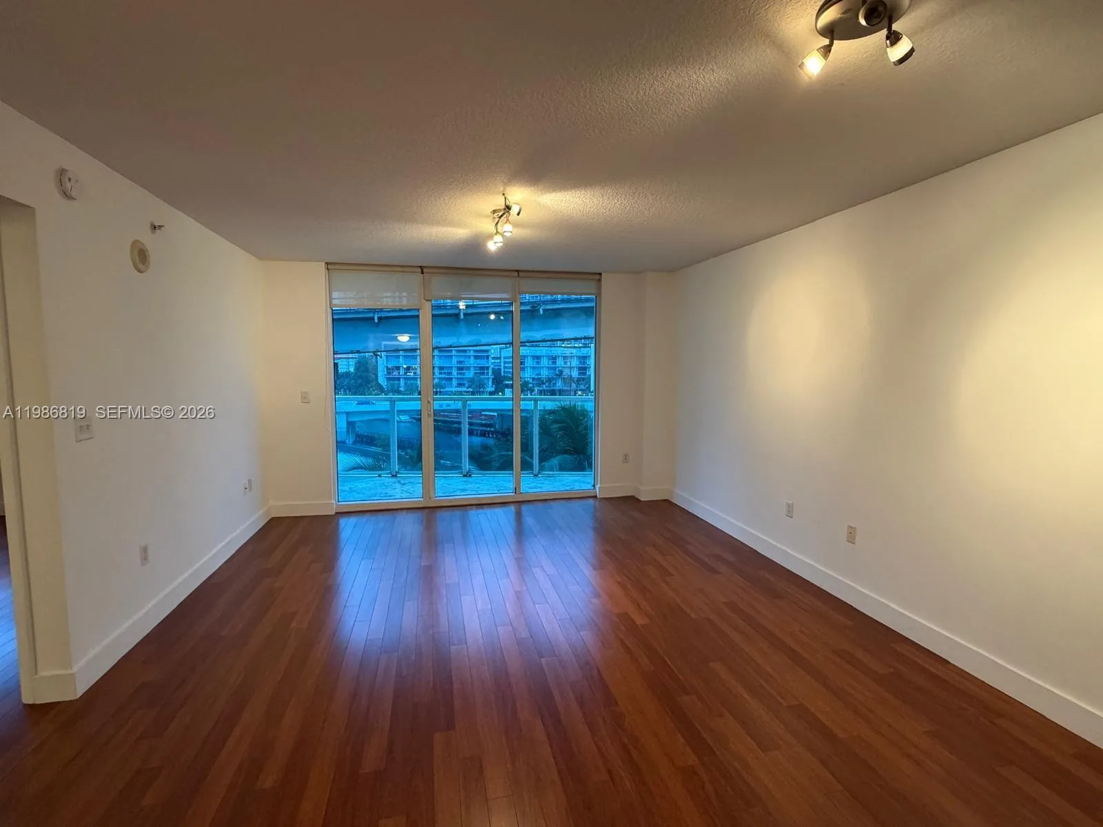 31 SE 5th St # 605, Miami, FL 33131 photo 9