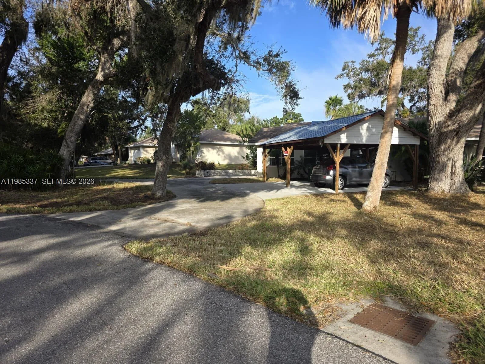 3661 Bernice LN, Sarasota, FL 34238