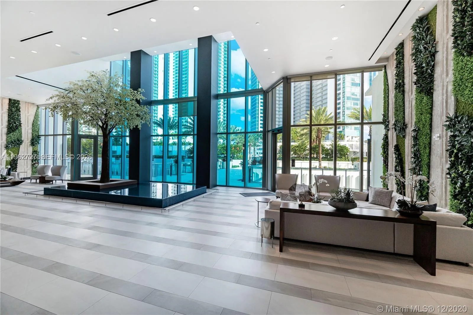 851 NE 1st Ave # 3903, Miami, FL 33132