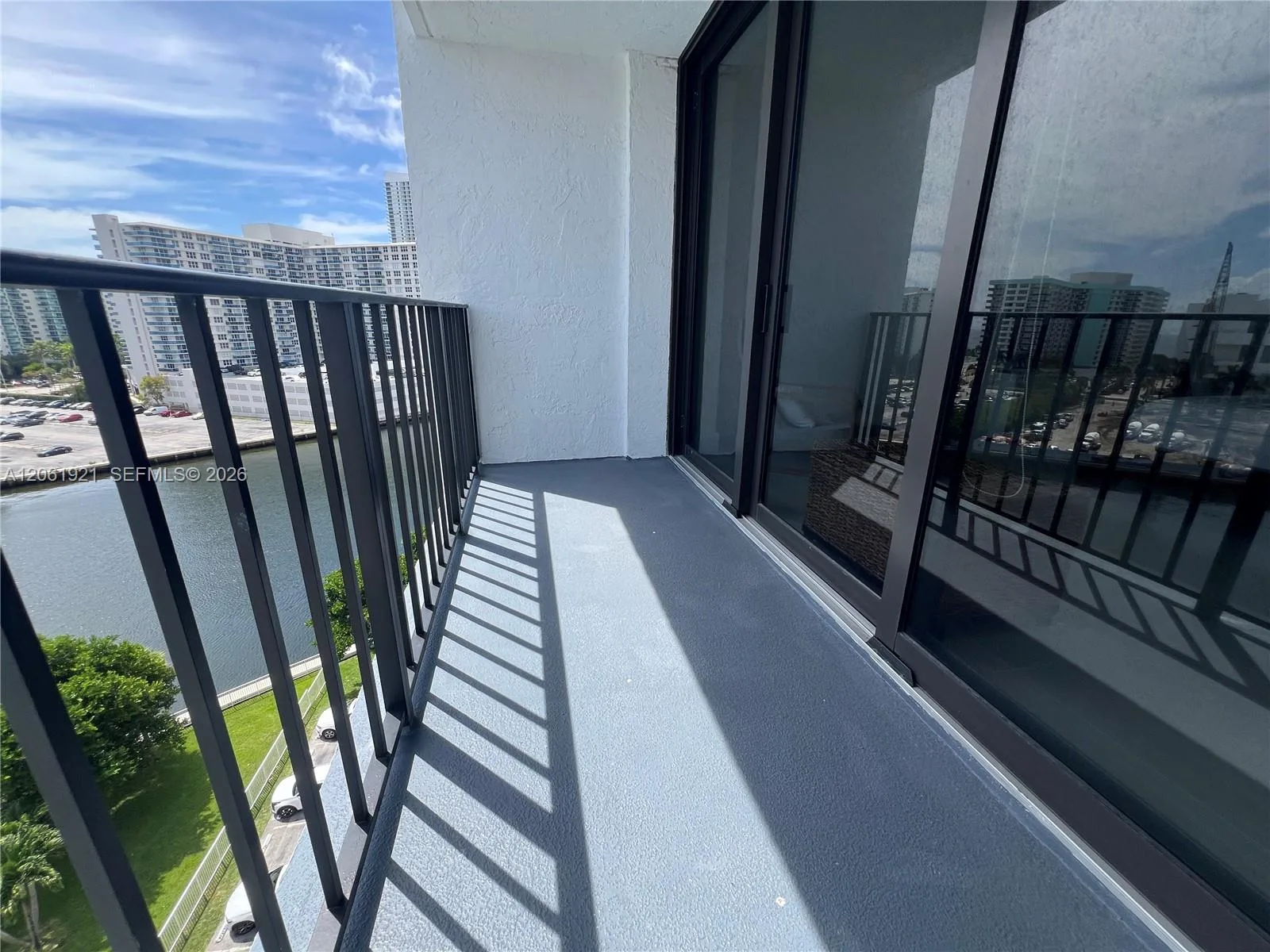 200 Leslie Dr # 1017, Hallandale Beach, FL 33009 photo 2